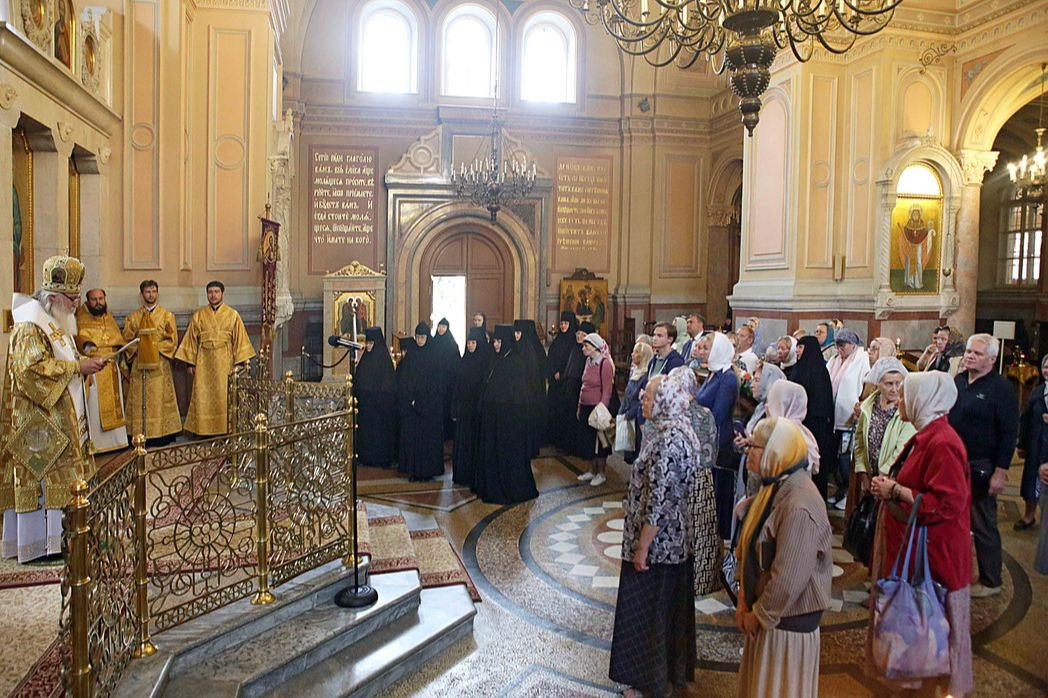 ������������ ������������ ������ �� ���������� � ���������� �������� �������� � ������-������������� ���������������� ��������� �. ������ � ���� 25-����� ������������� ��������� ����� � �������