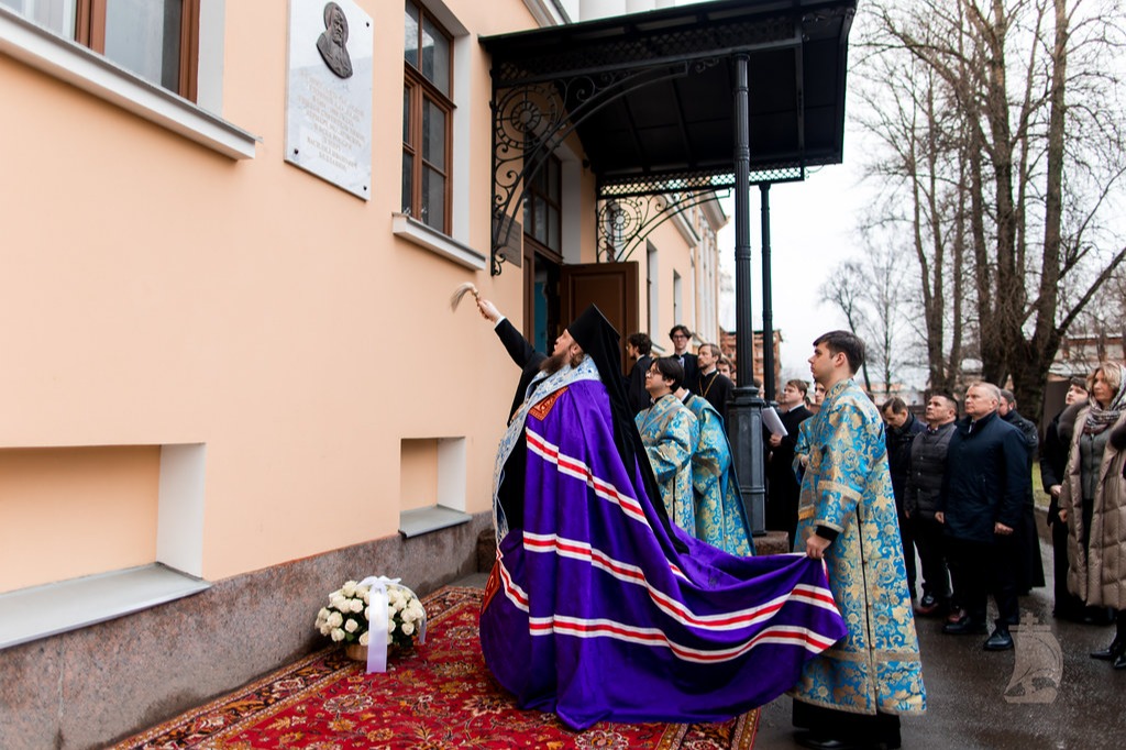 �� ������������ ������ �����-������������� �������� �������� �������� �������� �����, ����������� ���������� �������� ���������� ��������� ������