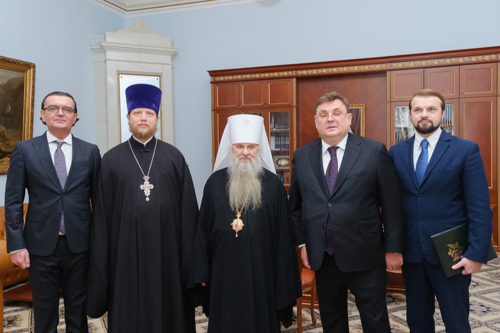 ����� �����-������������� ���������� ������� �������� ������� ������ ����� ������������� ������� �������������