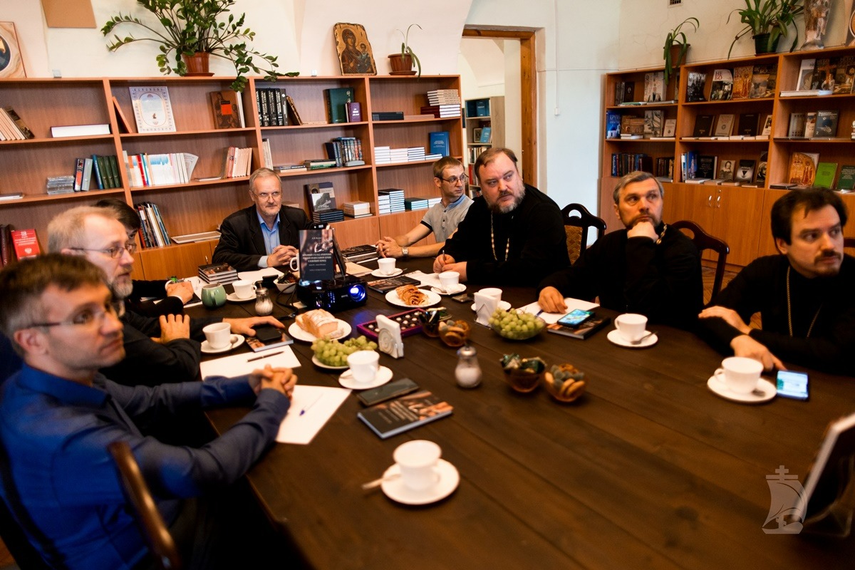 � �����-������������� �������� �������� ��������� ������� ���� ����������� �������� ���������� ����� � ����� �����������: ������ ��� �������?�