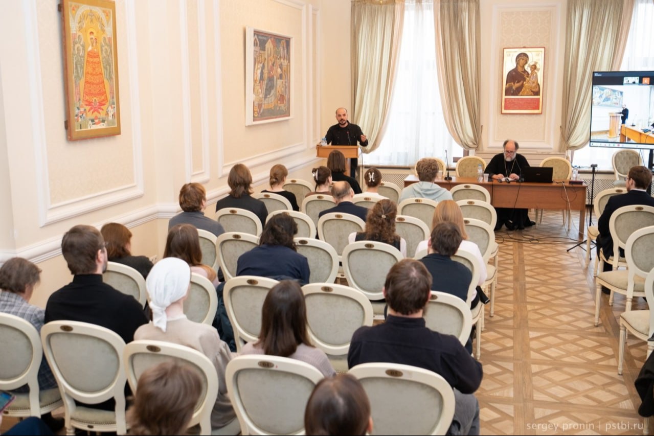 � ����� ���������� �����������, ����������� 100-����� �� ��� ������� ��������� ������